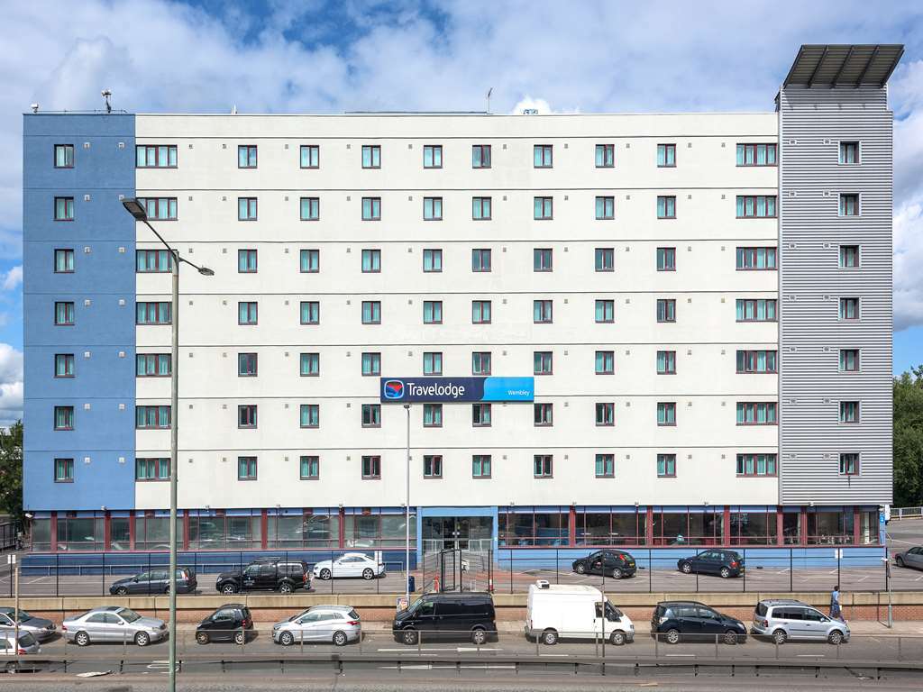 Travelodge London Wembley Exterior photo